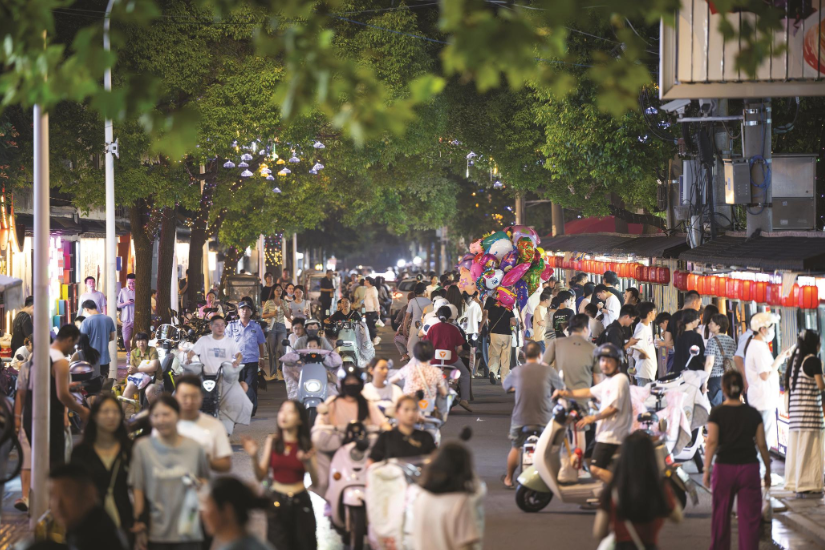 因地制宜打造 “夜经济”商圈